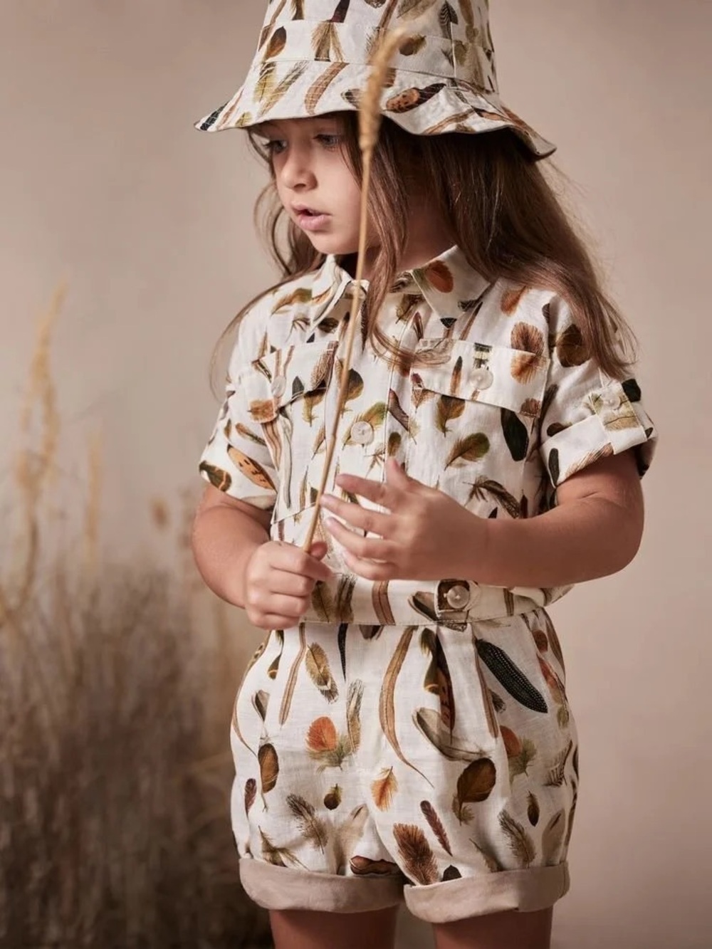 BR Baby collection by Banana Republic Linen 2 Piece Feather Print Set Size 12-18